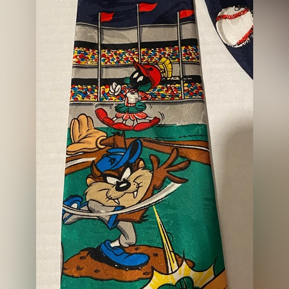 Looney Tunes Mania VTG 1994 bugs bunny and Taz baseball necktie - Picture 3 of 6